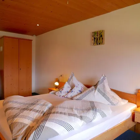 Haus Edelweiss Апартаменты *